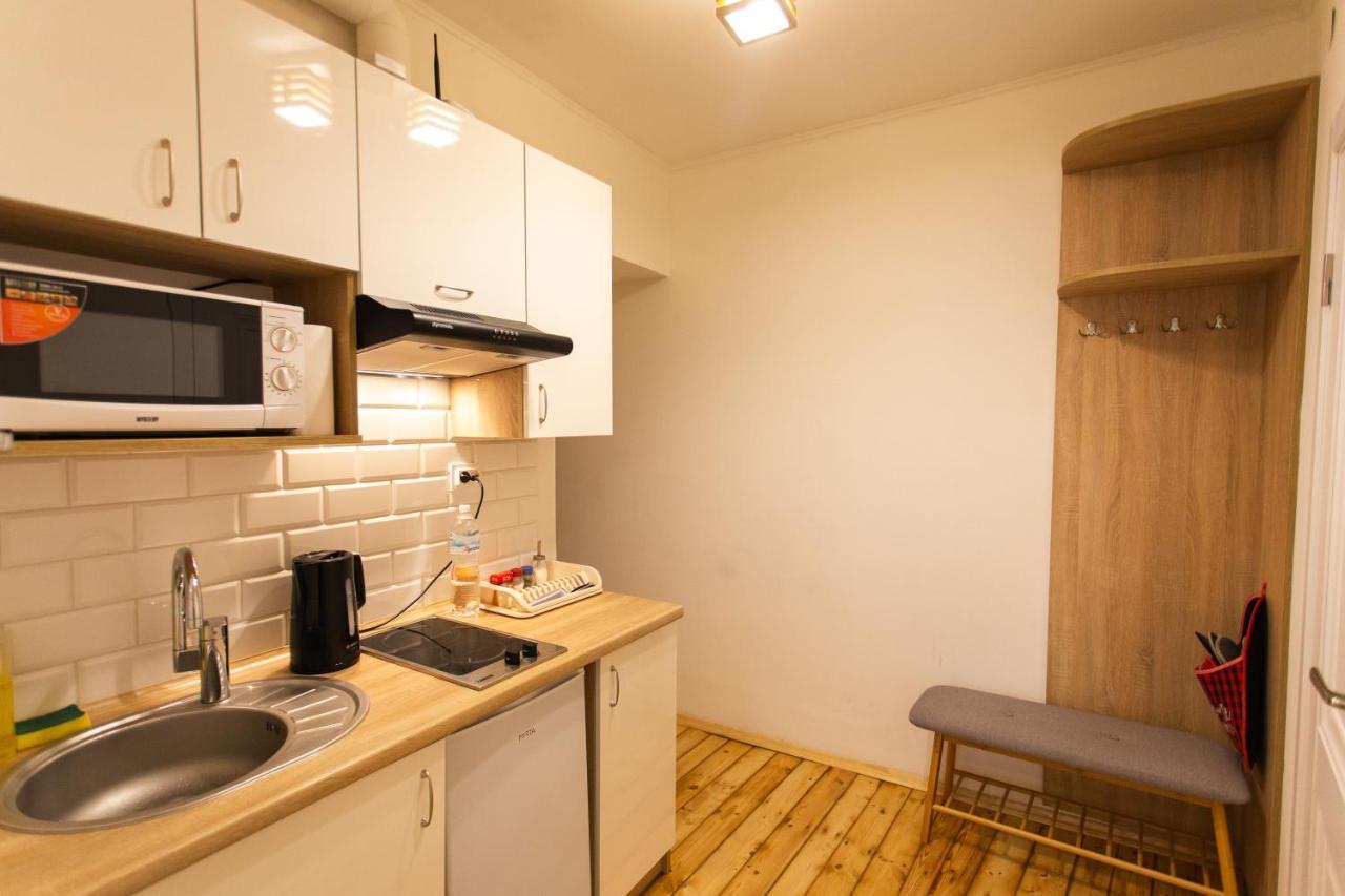 Peaceful Studio On Rynok Square リヴィウ エクステリア 写真